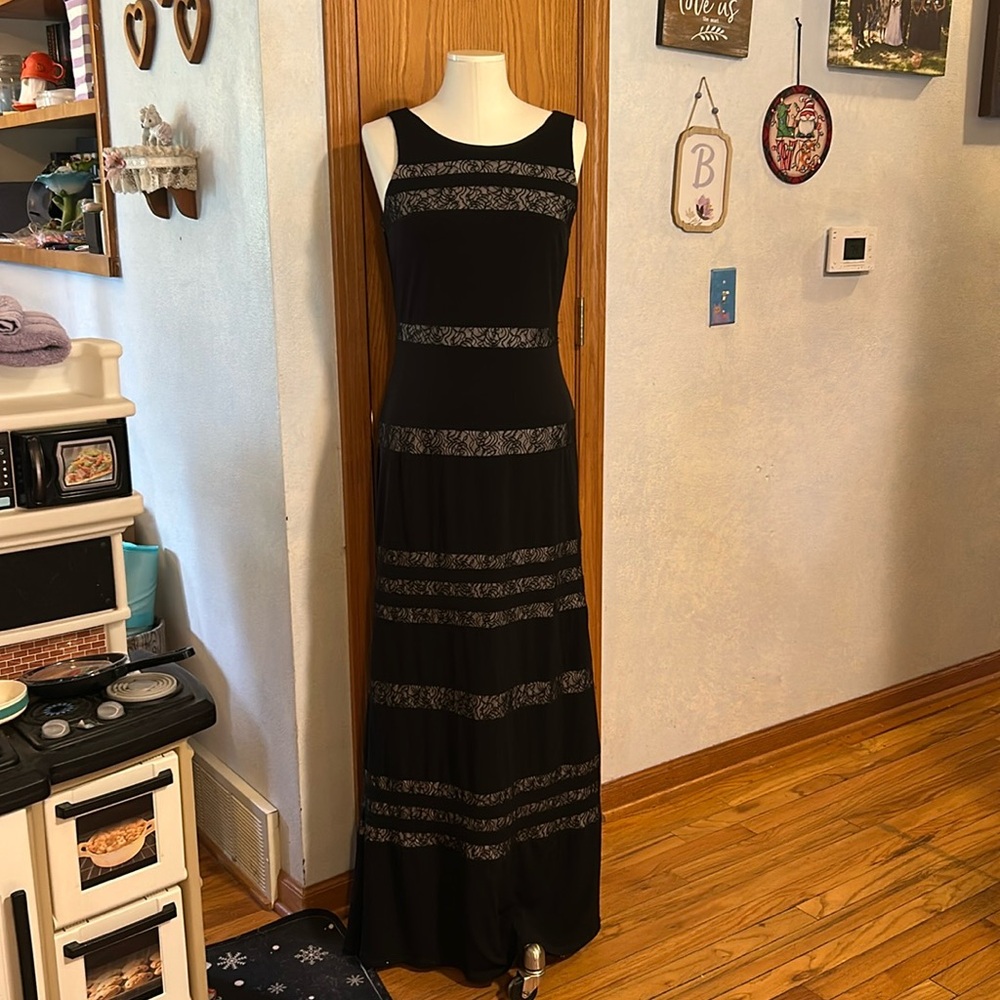 Ivy Blu Long Black Dress - Women’s Size 8